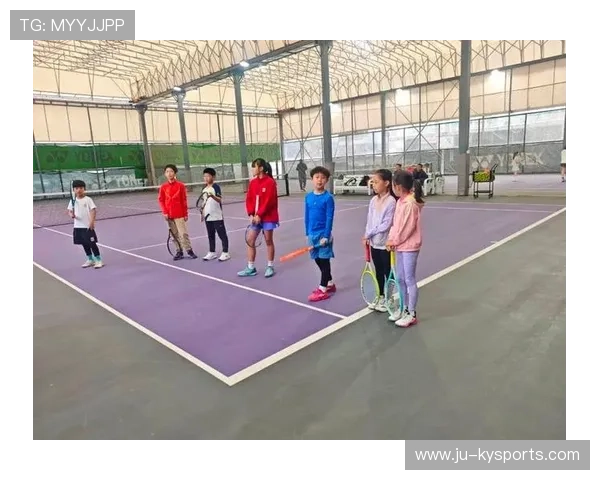 网球学院完善青少年训练与学业平衡方案，青少年网球训练各阶段需要达到的目标
