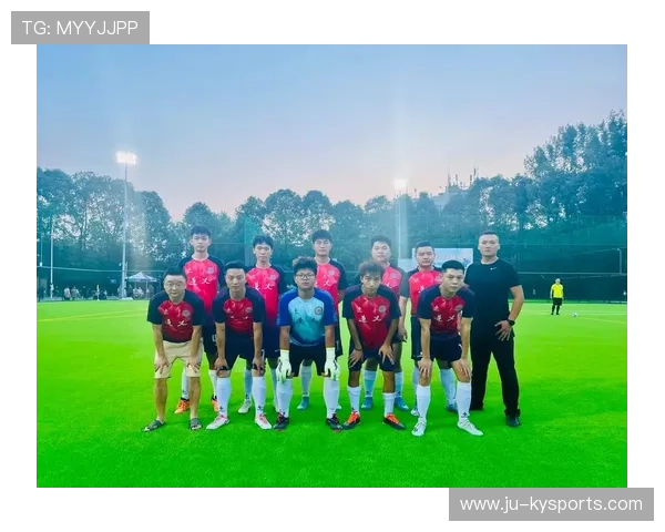 足球联赛在青训扶持中推动俱乐部与学校共建学分互认培养机制，足球俱乐部青训什么条件